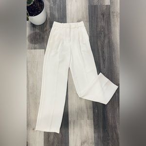 Aritzia The Effortless Pant